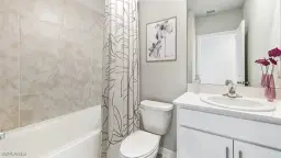 Picture of 1046 NE 2Nd Ter, Cape Coral, FL 33993