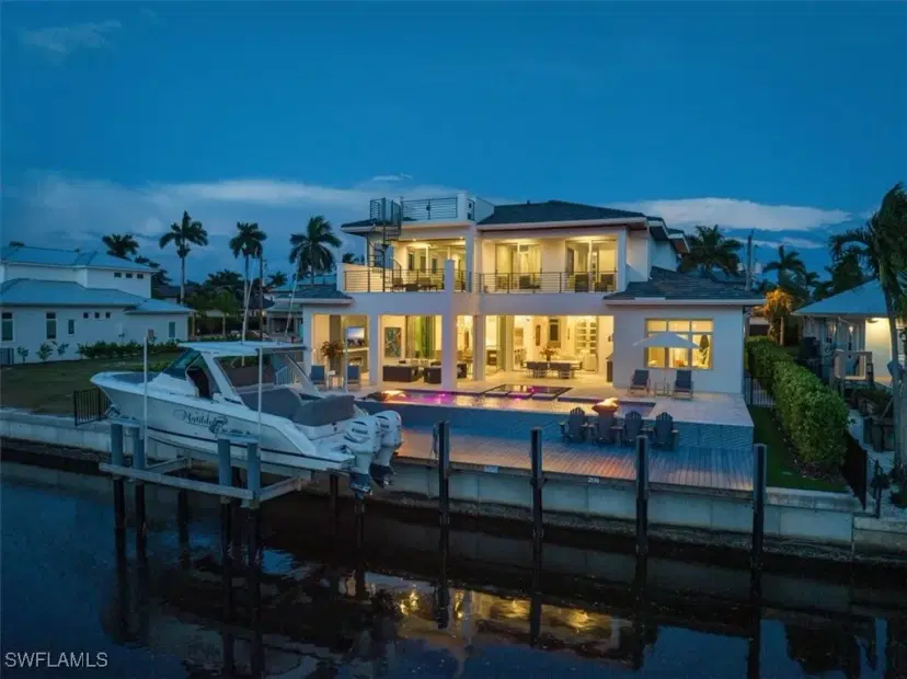 Picture of 2130 Snook Dr, Naples FL 34102
