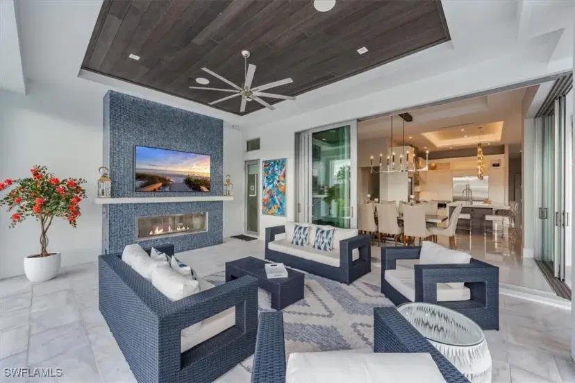 Picture of 2130 Snook Dr, Naples FL 34102