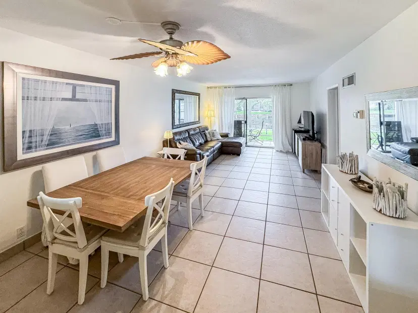 Picture of 298 SE 6Th Avenue 6, Pompano Beach FL 33060