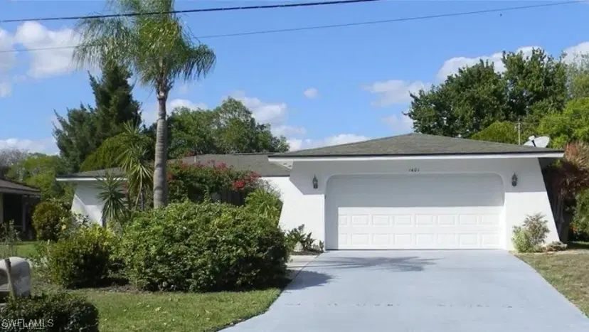 Picture of 1401 Everest Pkwy, Cape Coral FL 33904