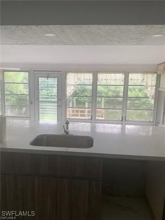 Picture of 1401 Everest Pkwy, Cape Coral FL 33904