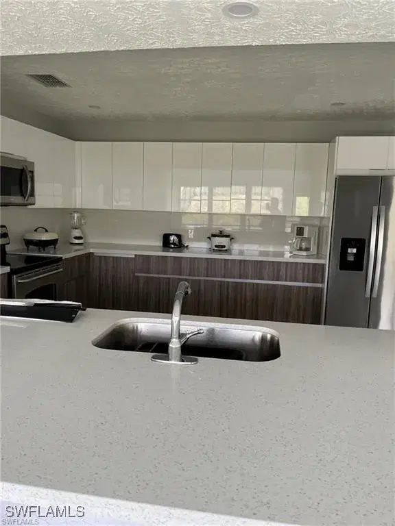Picture of 1401 Everest Pkwy, Cape Coral FL 33904