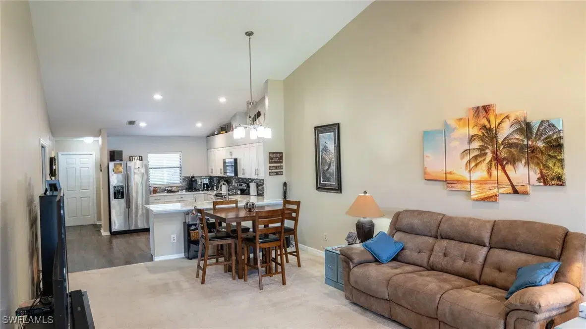Picture of 503 Lake Louise Cir 202, Naples, FL 34110
