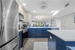 Picture of 5733 Deauville Cir G102, Naples, FL 34112