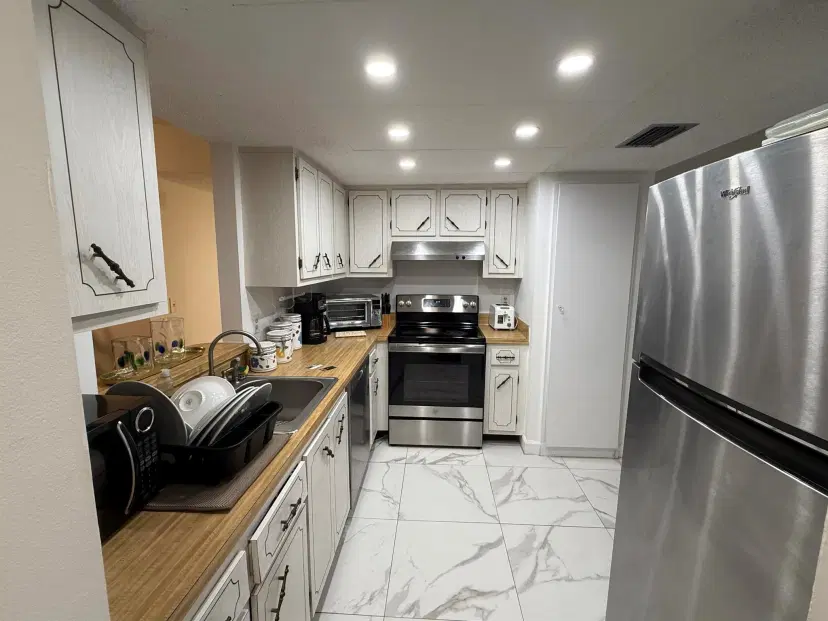 Picture of 8 Willowbrook Lane 106, Delray Beach FL 33446