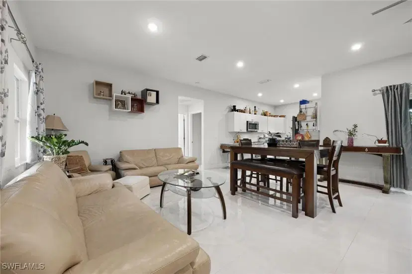 Picture of 3312 Poinsettia Ave, Naples FL 34104
