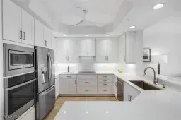 Picture of 425 Cove Tower Dr 1003, Naples, FL 34110
