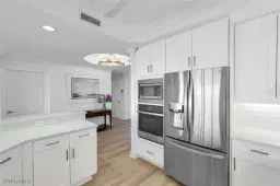 Picture of 425 Cove Tower Dr 1003, Naples, FL 34110