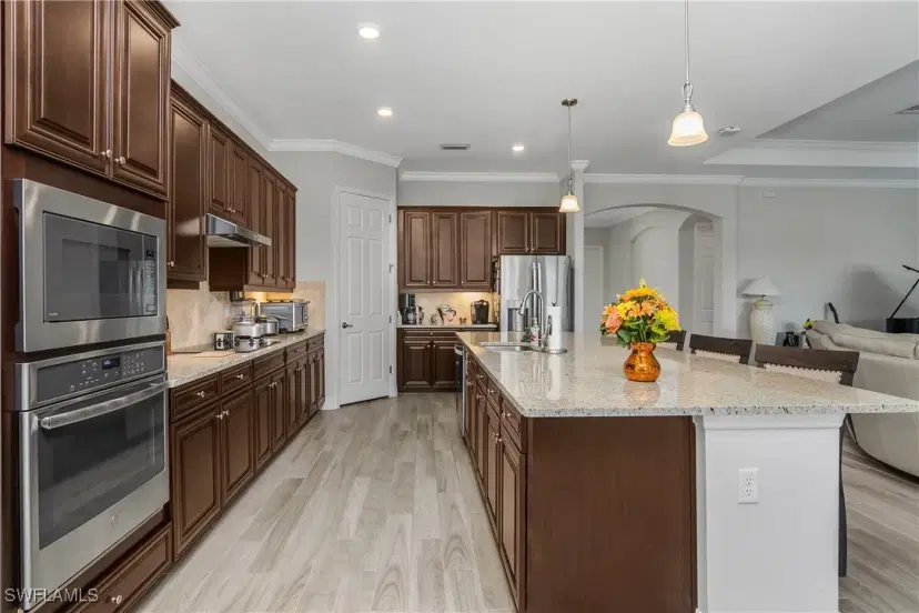 Picture of 10925 Pistoia Dr, Fort Myers FL 33913