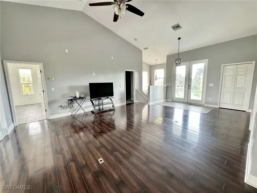 Picture of 885 39Th Ave Nw, Naples FL 34120