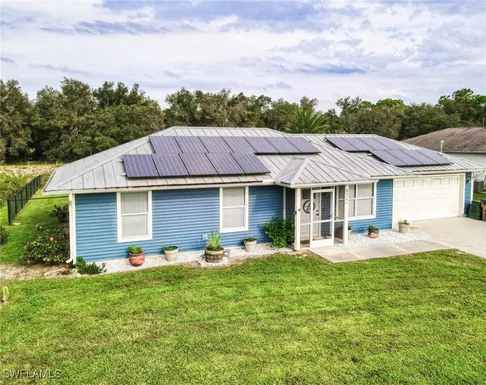 Picture of 6381 Astoria Ave, Fort Myers, FL 33905