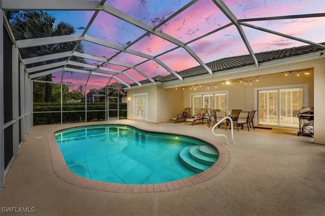 Picture of 7817 Stratford Dr, Naples, FL 34104