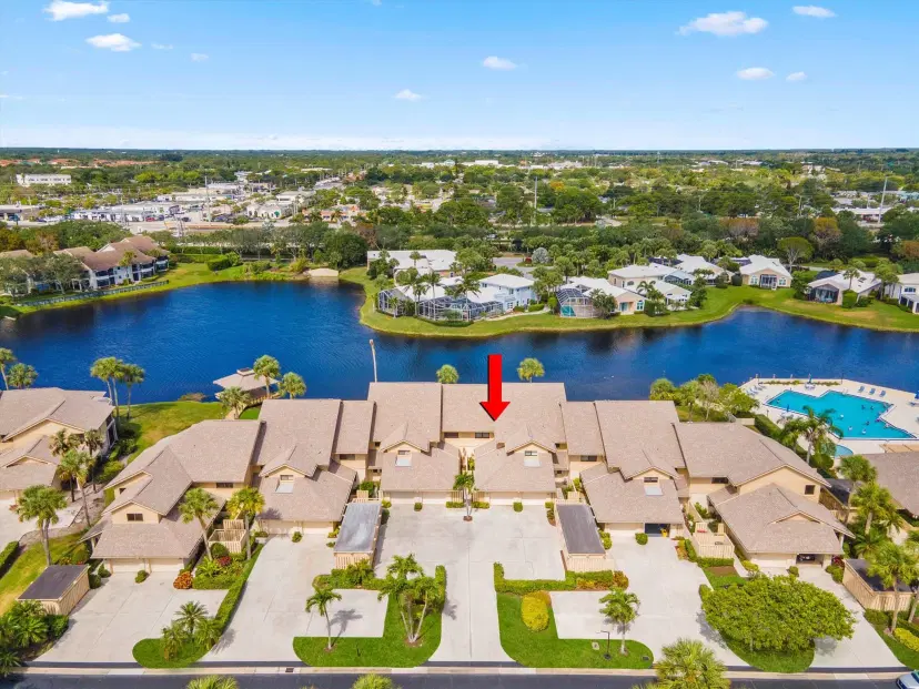 Picture of 16997 Waterbend Drive 136, Jupiter FL 33477