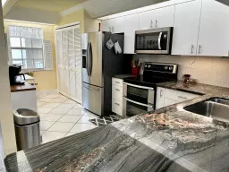 Picture of 3165 NE 48Th Court 211, Lighthouse Point, FL 33064