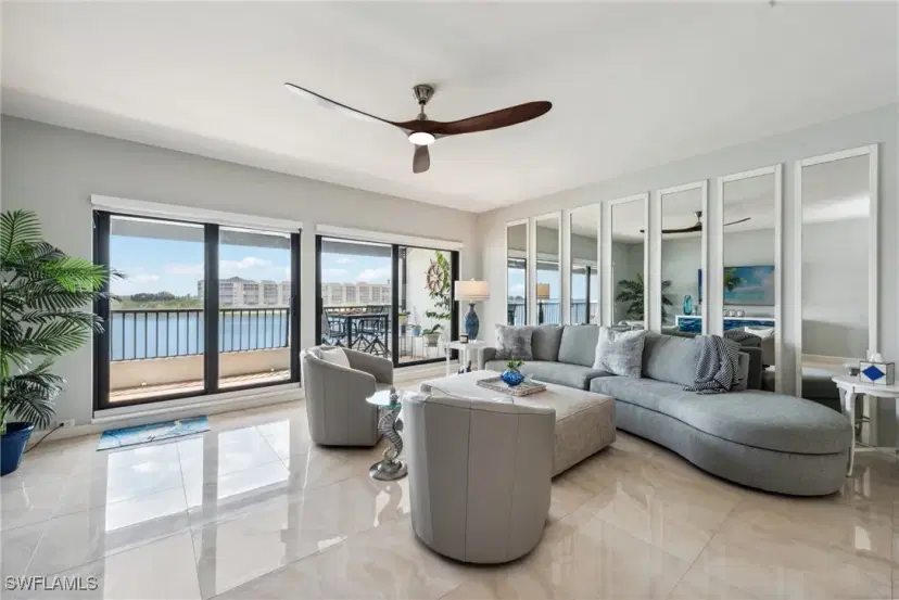 Picture of 232 La Peninsula Blvd 232, Naples FL 34113