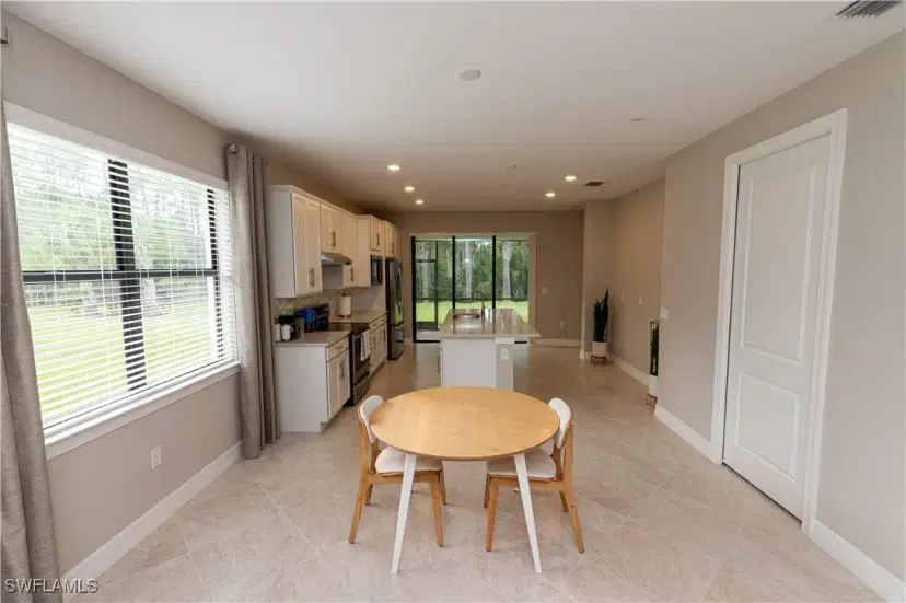 Picture of 11208 Carlingford Rd, Fort Myers FL 33913