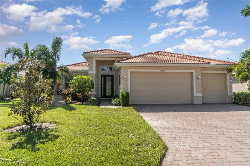 Picture of 13230 Seaside Harbour Dr, North Fort Myers FL 33903