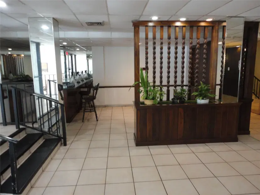 Picture of 4170 Inverrary Dr 301, Lauderhill FL 33319