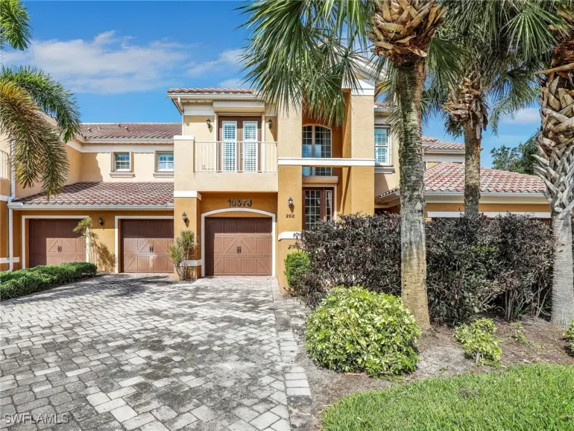 Picture of 10370 Glastonbury Cir 202, Fort Myers FL 33913