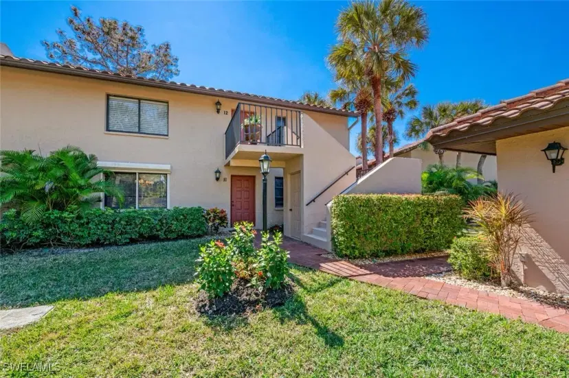Picture of 3219 Horse Carriage Way 11, Naples FL 34105