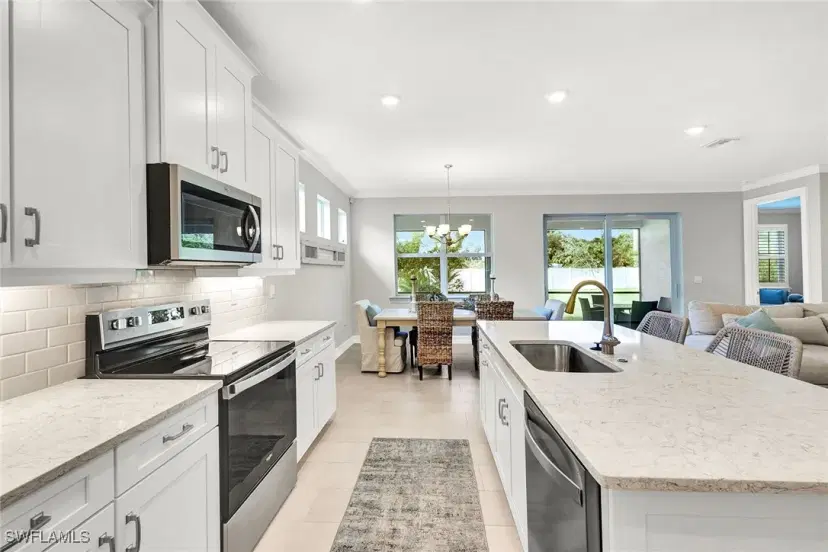 Picture of 267 Tamarindo Ln, Naples FL 34114