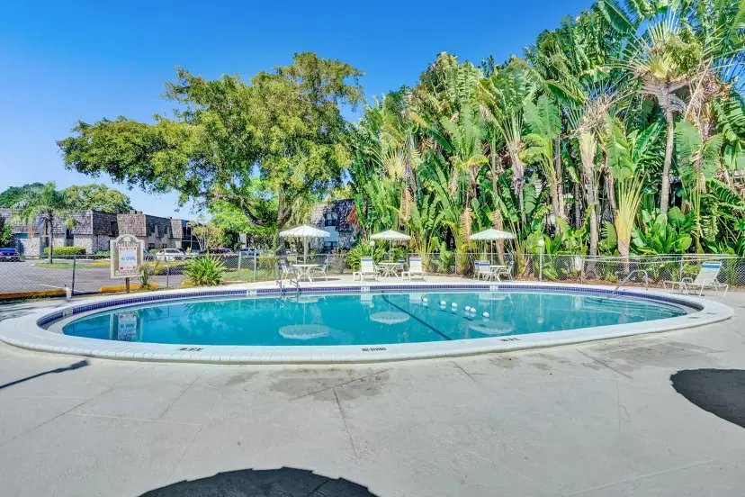 Picture of 3125 Oakland Shores Dr B202, Oakland Park FL 33309