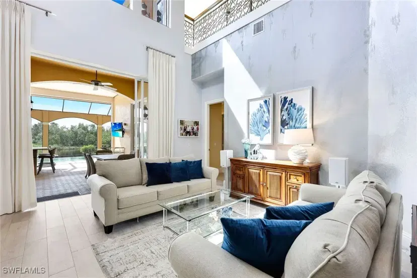 Picture of 8589 Bellagio Dr, Naples FL 34114