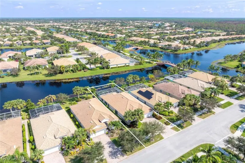 Picture of 8590 Veronawalk Cir, Naples FL 34114