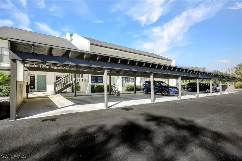 Picture of 16484 Timberlakes Dr 101, Fort Myers FL 33908