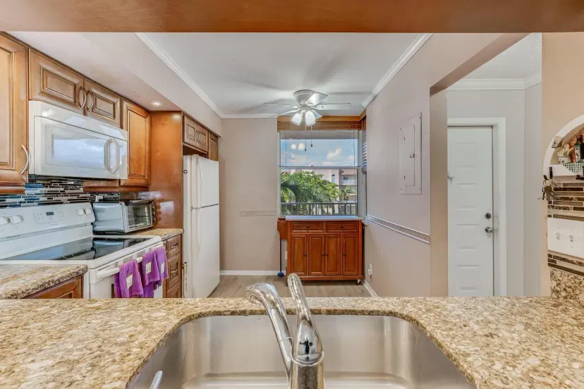 Picture of 2524 NW 104Th Ave 307, Sunrise FL 33322