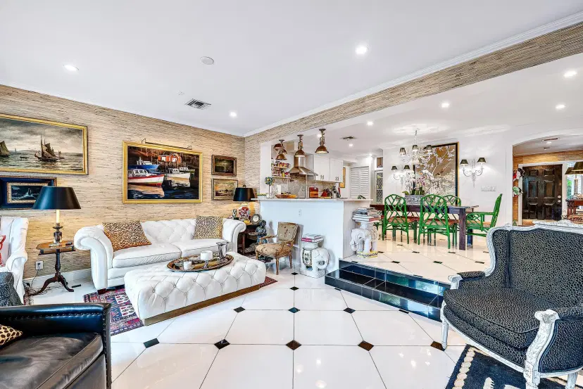 Picture of 3543 S Ocean Boulevard 107, South Palm Beach FL 33480