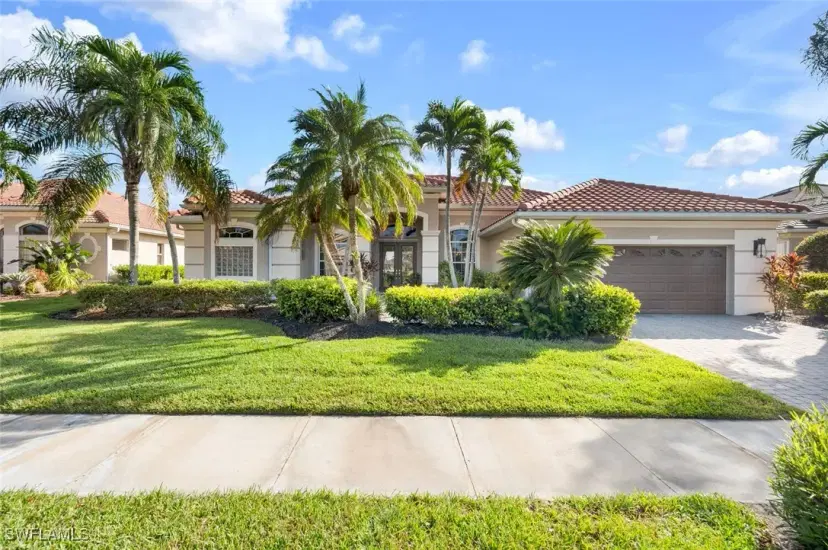 Picture of 5035 Cerromar Dr, Naples FL 34112