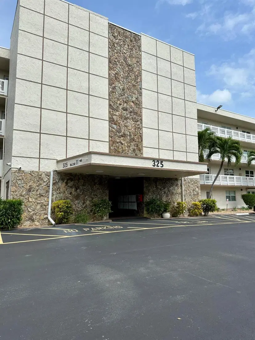 Picture of 325 SE 11Th Terrace 308, Dania Beach FL 33004