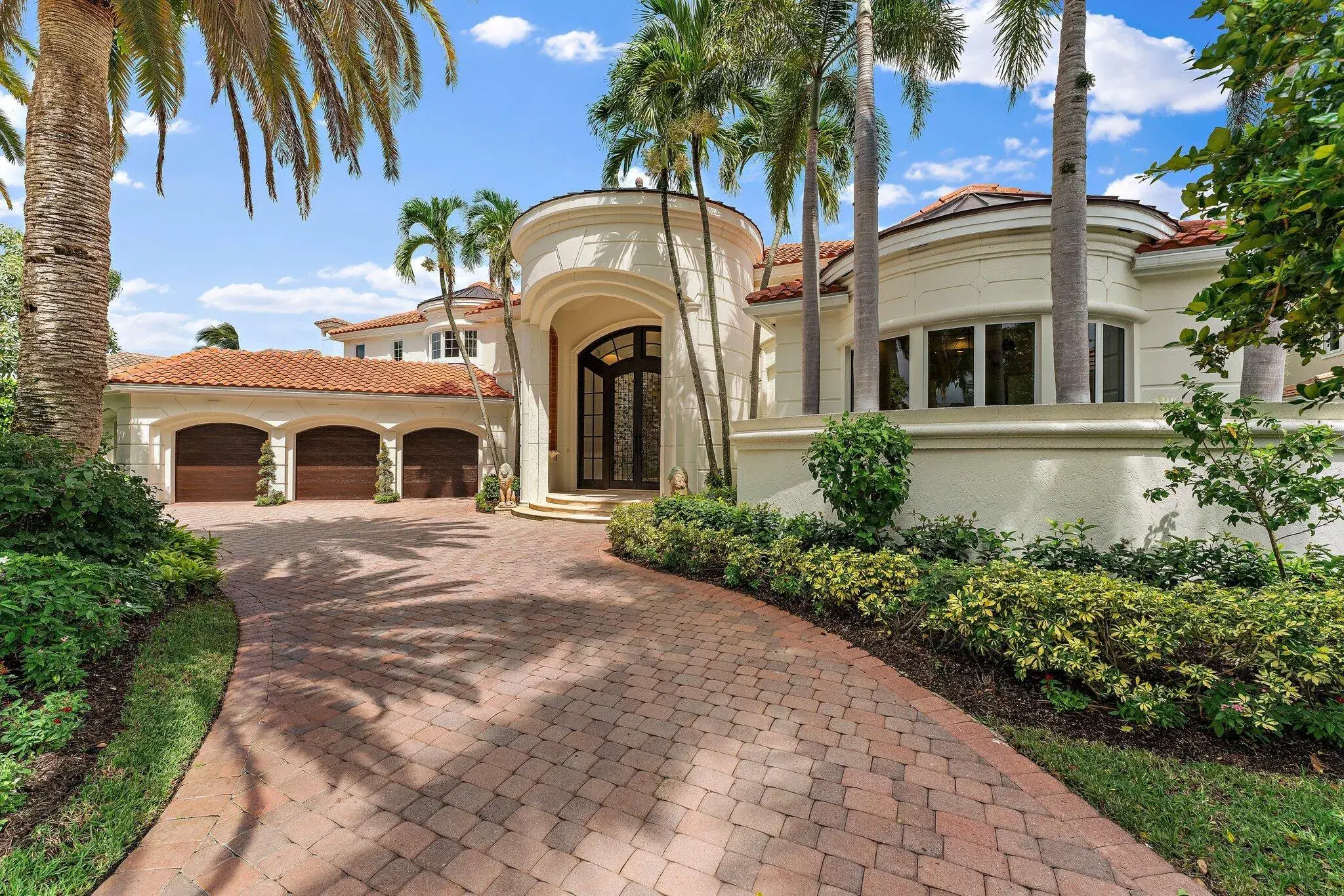 Picture of 42 Saint Thomas Drive, Palm Beach Gardens, FL 33418