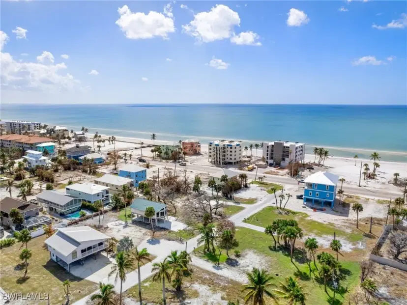 Picture of 134 Bayview Ave, Fort Myers Beach FL 33931