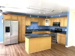 Picture of 4053 Sandlewood Ln 1, Fort Myers, FL 33907