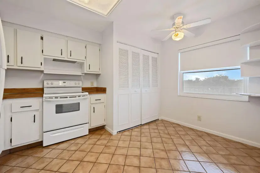 Picture of 6650 S Oriole Boulevard 4050, Delray Beach FL 33446