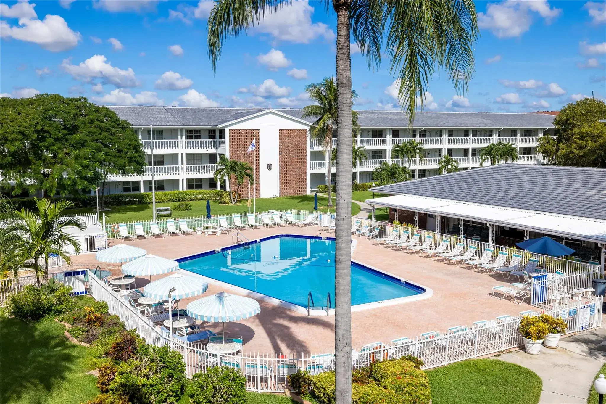 Picture of 2453 NE 51St St D-306, Fort Lauderdale, FL 33308
