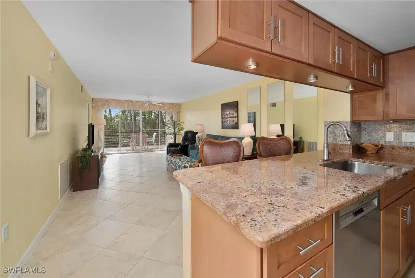 Picture of 270 Naples Cove Dr 3204, Naples FL 34110
