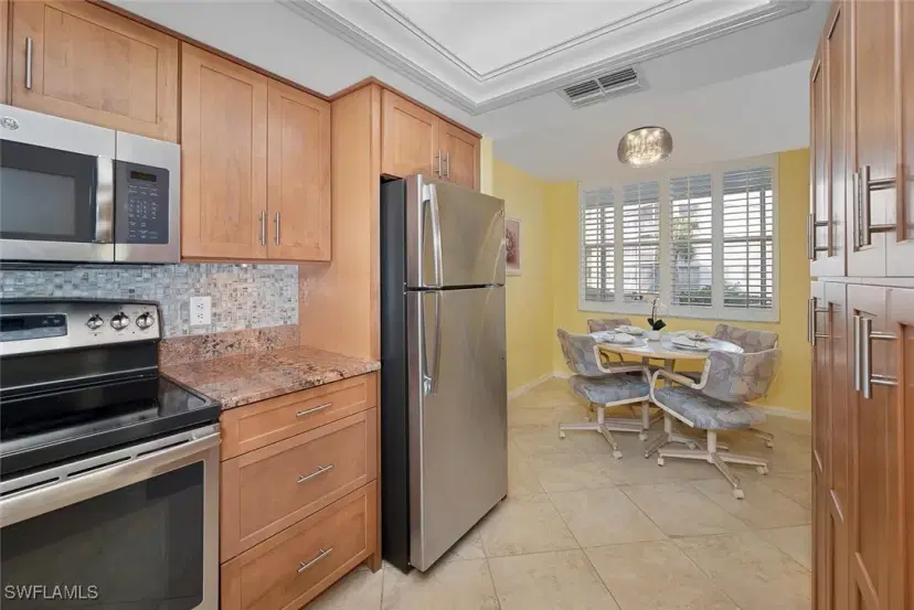 Picture of 270 Naples Cove Dr 3204, Naples FL 34110