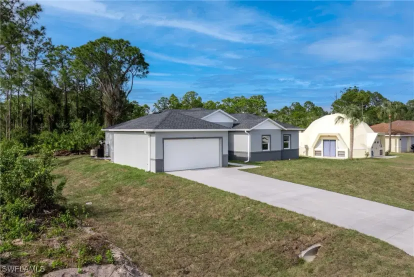 Picture of 164 Thornton Ave S, Lehigh Acres FL 33974