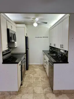 Picture of 1021 Guildford B 1021, Boca Raton, FL 33434