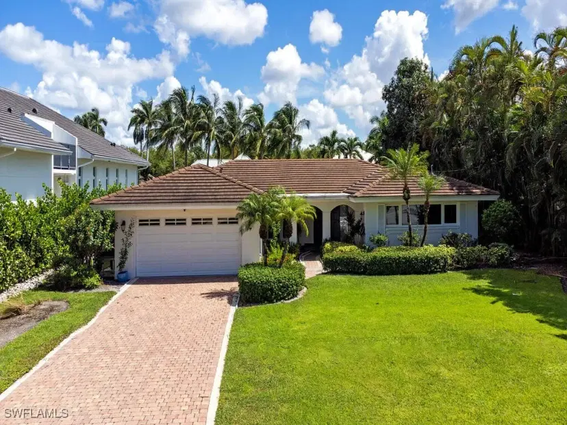 Picture of 1893 Snook Dr, Naples FL 34102