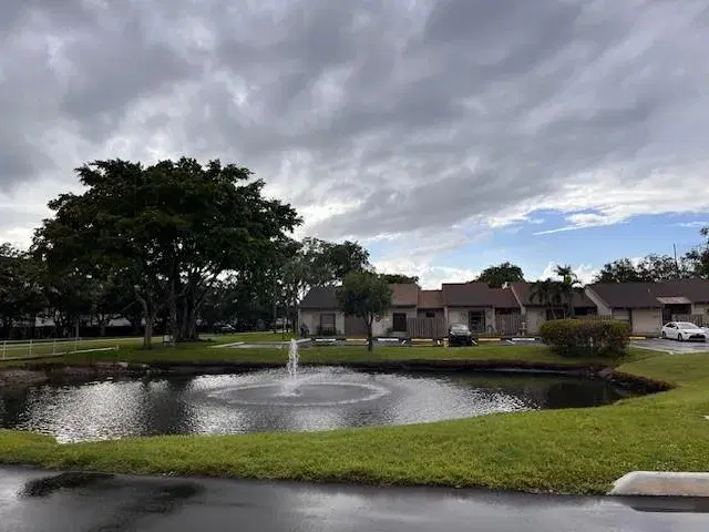 Picture of 8113 SW 24Th St 8113, Davie FL 33324