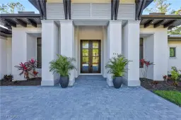 Picture of 933 11Th St Sw, Naples, FL 34117