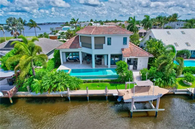 Picture of 1330 Marlin Dr, Naples FL 34102