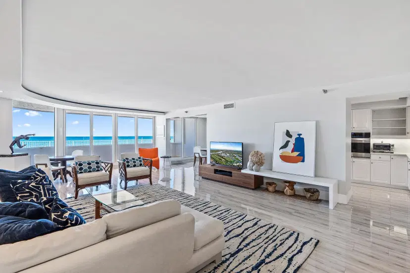 Picture of 3600 S Ocean Boulevard 104, South Palm Beach FL 33480