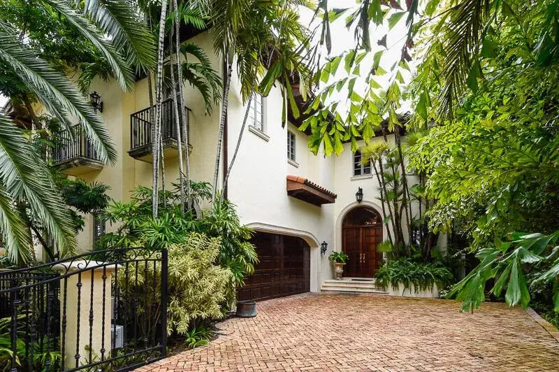 Picture of 446 Brazilian Avenue, Palm Beach FL 33480