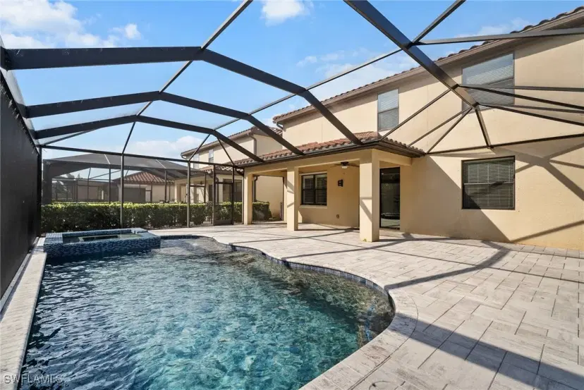 Picture of 10929 Cherry Laurel Dr, Fort Myers FL 33912
